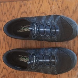 Womens black Skechers, aor-cooled memory foam shoes size